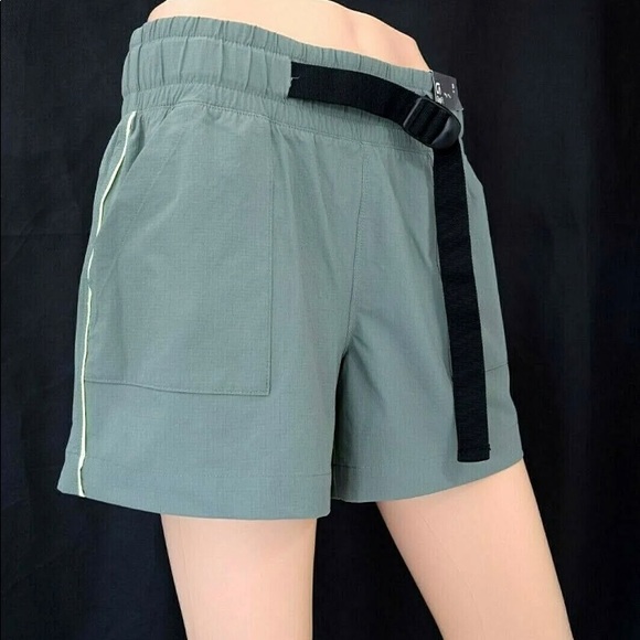 NWT GapFit  Olive green Shorts Dry Wicking 4Way stretch 4" Inseam Small - Picture 3 of 8
